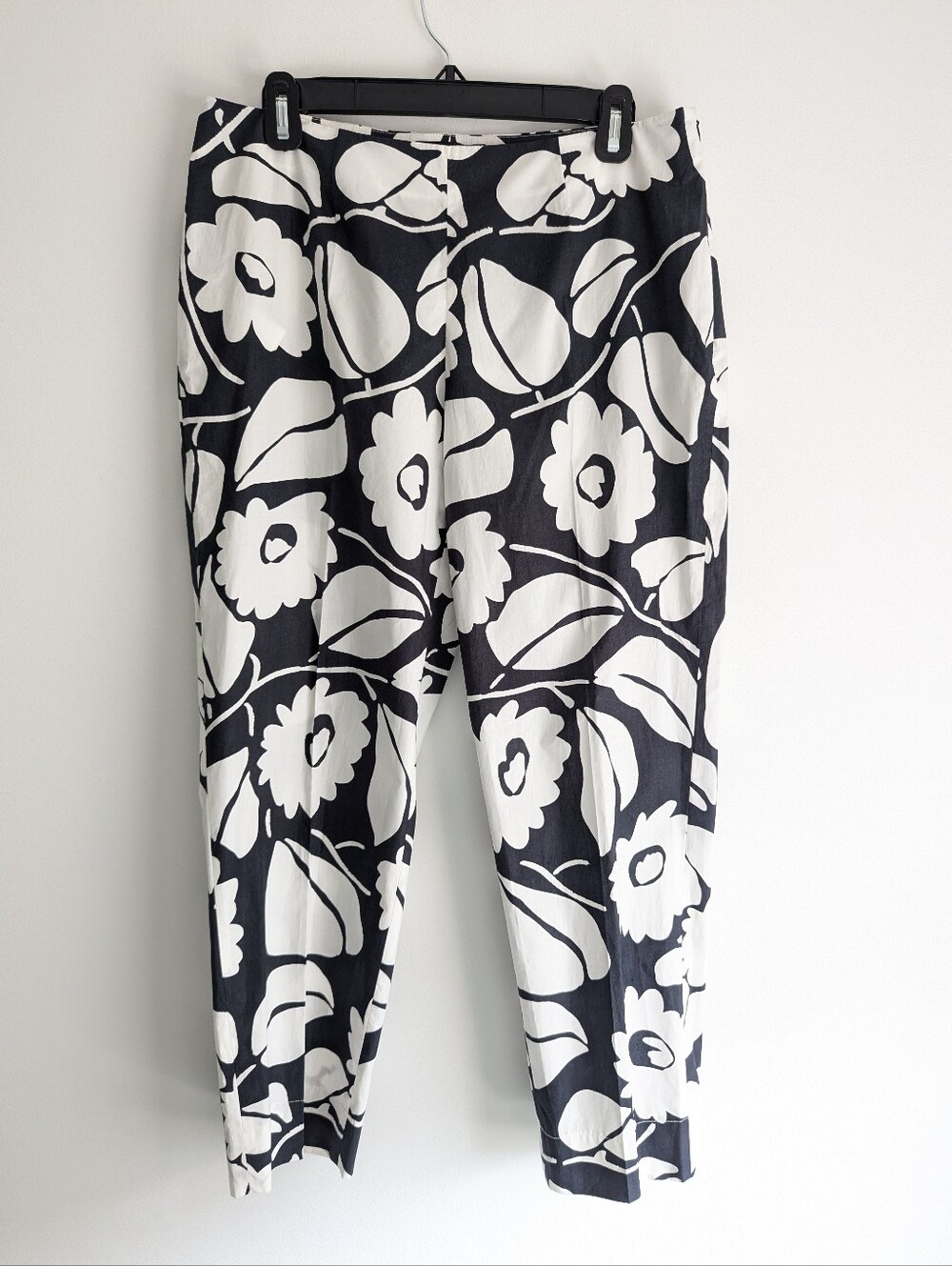 Piazza Sempione Audrey Black And White Floral Ankle Pants
